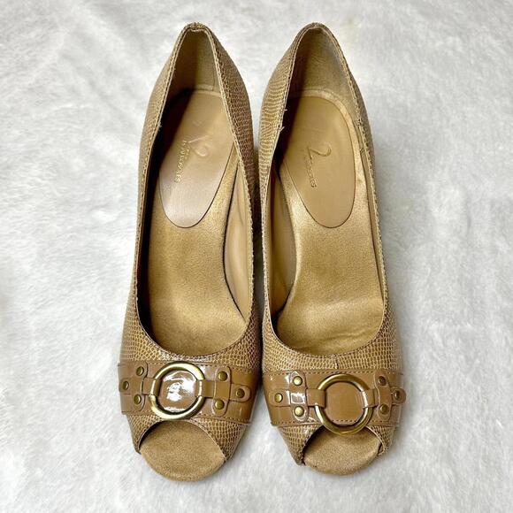 A2 by Aerosoles Benelux Peep Toe Snake Embossed Heels Tan Women's 7 - Picture 2 of 11